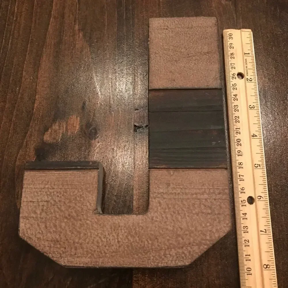 Unbranded decorative letter
